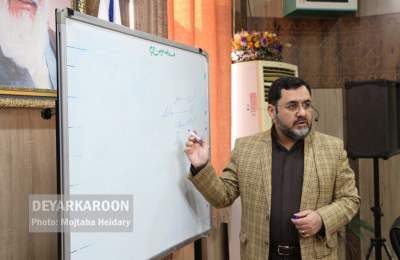 محمد حسین ظریفیان یگانه در اهواز دوره آموزشی برگزار کرد